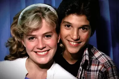 Así está hoy Elisabeth Shue, la novia de Karate Kid: espléndida en las redes y con una increíble familia