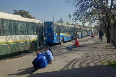 Mañana se normaliza el servicio de transporte en Tucumán