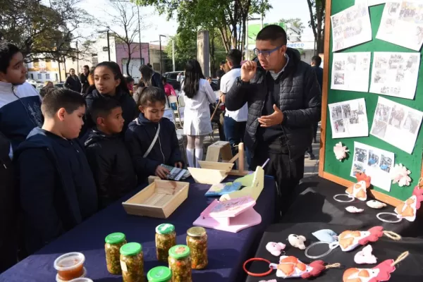 La escuela de sordos difunde la nueva ley de lengua de señas