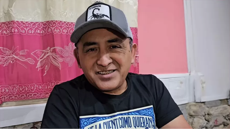 El cantante de cumbia Huguito Flores murió en un accidente de tránsito