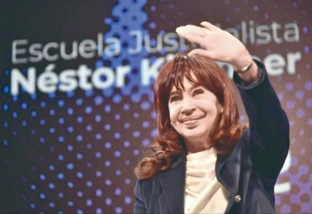 REEDICIÓN. La vicepresidenta presentó un libro de Néstor Kirchner.