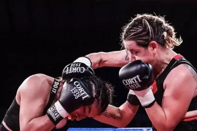 La boxeadora Manzur perdió por nocaut técnico por un sangrado en la oreja izquierda