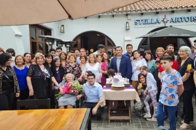 Su padre fundó la Primera Confitería y allí volvió a celebrar sus 100 años