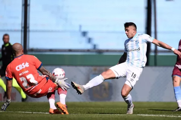 Atlético Tucumán venció a Arsenal y se quedó con tres puntos de oro