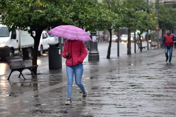 Anuncian cielo cubierto y mucha humedad en el inicio de la semana en Tucumán