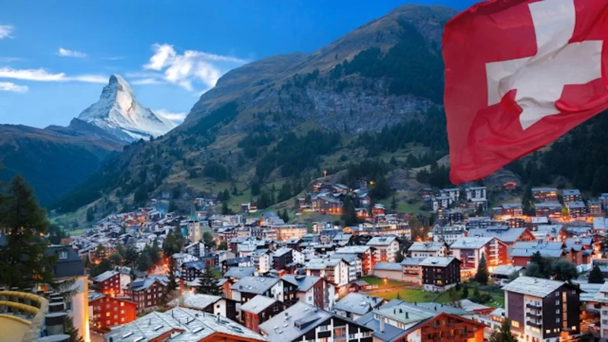 Pagan 70.000 euros a quienes decidan radicarse en una pequeña aldea Suiza