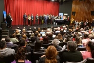 Manzur entregó más de 400 escrituras a familias de Tucumán