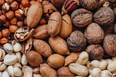 Cuáles son los tres frutos secos que debes incluir en tu dieta para bajar de peso