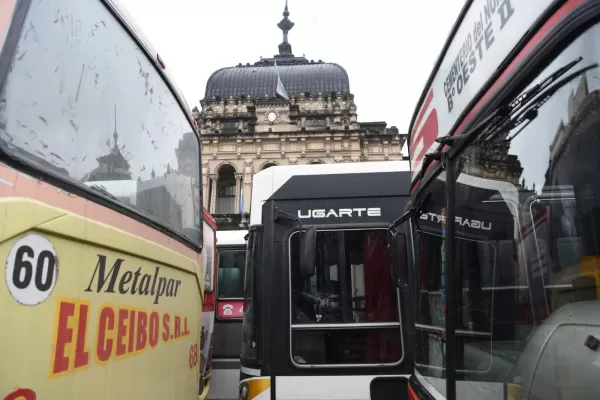 Carlos Arnedo: Hay que mutar a un sistema que subsidie al pasajero, no a las empresas de colectivos