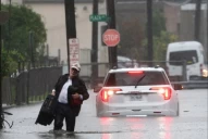 Inundaciones en Nueva York: declararon la emergencia por las lluvias y suspendieron el transporte
