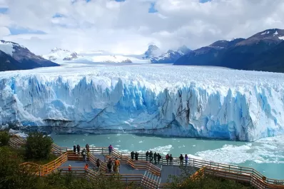 Vacaciones 2024: cómo conseguir precios en pesos en los destinos más “top” de Argentina