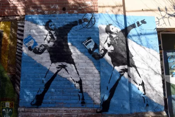 El legado de Alberdi perdura en un mural estudiantil