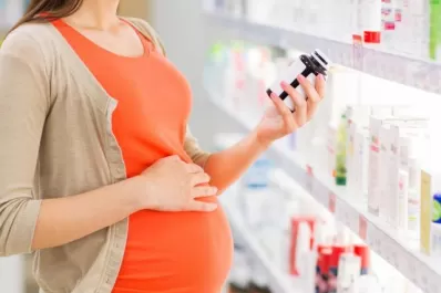 La automedicación no es conveniente, pero menos aún durante el embarazo