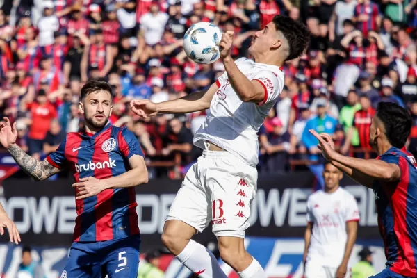 San Lorenzo, con un hombre menos, le empató a Huracán sobre el final