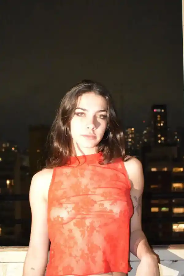 Morena Echarri tiene 20 años