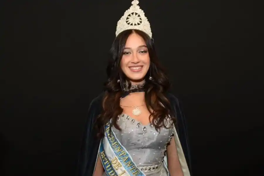 Una tucumana fue coronada Reina Nacional de los Estudiantes en Jujuy
