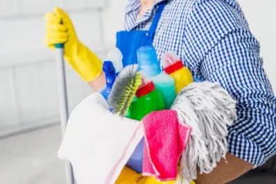 Empleadas domésticas: de cuánto serán los aumentos en octubre, noviembre y diciembre