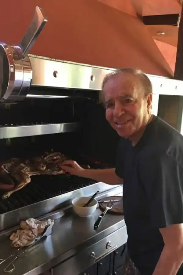 La parrilla y el quincho, uno de los rincones preferidos del expresidente como anfitrión de sus huéspedes.
