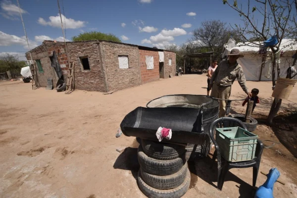 En Villa Pujio no tienen agua ni para cocinar