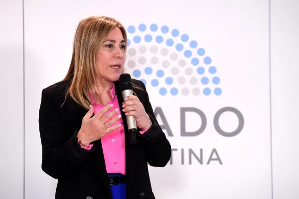 Beatriz Ávila organizó un seminario internacional sobre áreas metropolitanas