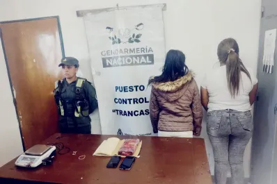 Detienen en Tucumán a una mujer que viajaba a Neuquén con un paquete de cocaína adosado al cuerpo