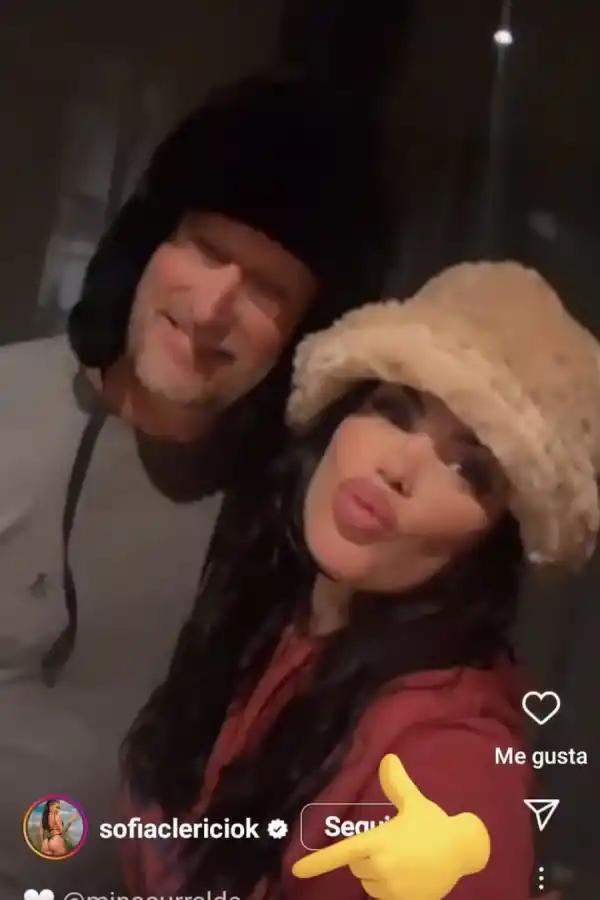 Una de las polémicas fotos de Martín Insaurralde con Sofía Clerici.