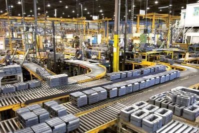 Durante agosto, la producción industrial cayó 3,1% interanual