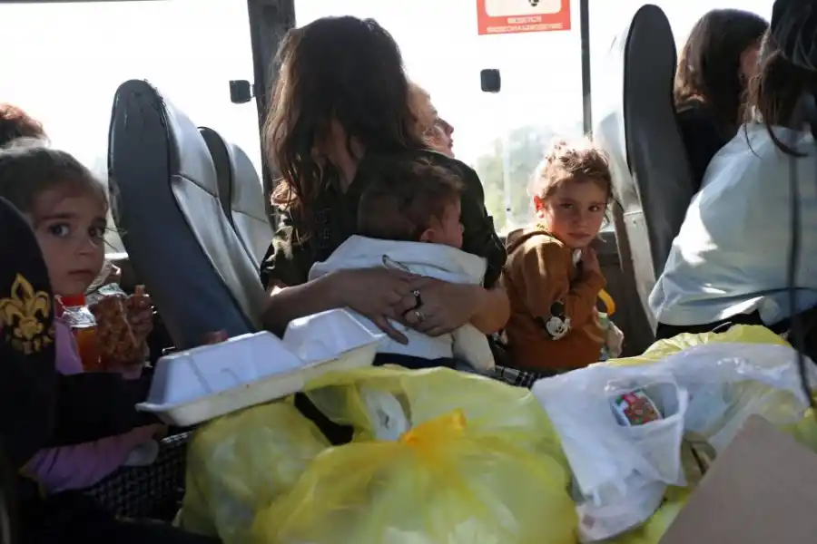 Armenia: la caída de un país y más de 100.000 refugiados