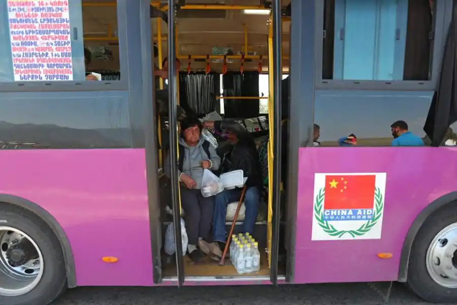 Armenia: la caída de un país y más de 100.000 refugiados