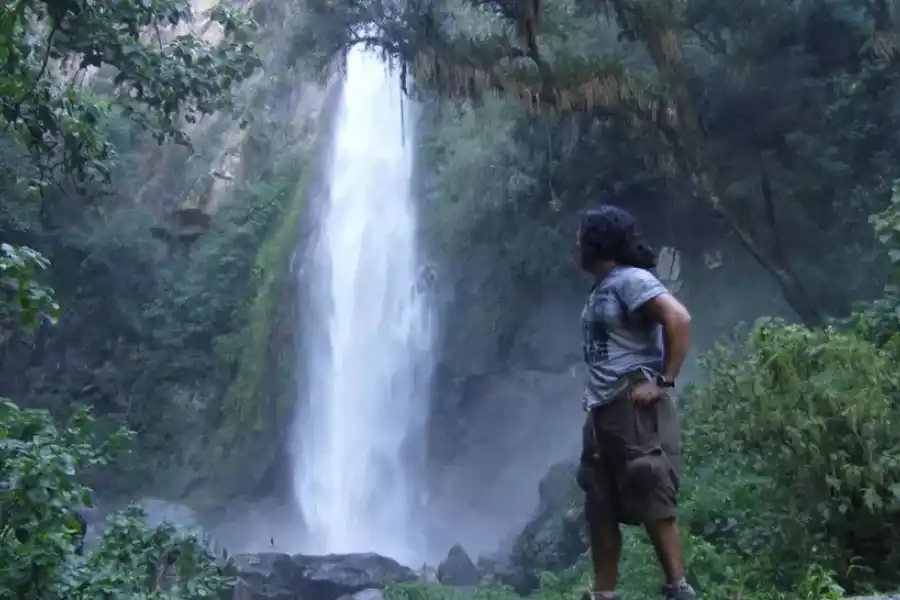 Cascada de Los Pizarro