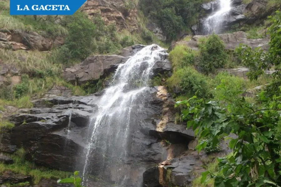 Cascada de los Alisos