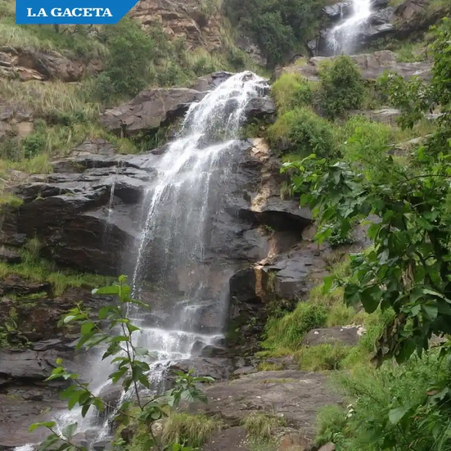 Cascada de los Alisos
