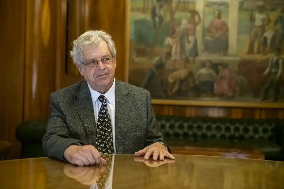 EN ECONOMÍA. Rubinstein se concentró en el índice semanal de precios. twitter @GabyRubinstein