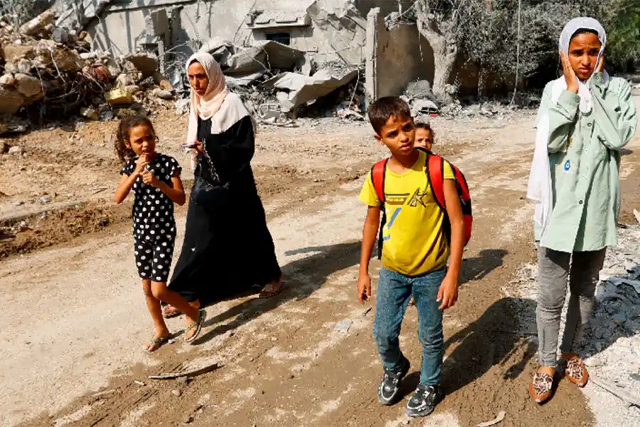 LAS VÍCTIMAS. Miles de palestinos e israelíes perdieron todo debido al estallido bélico en la zona. 