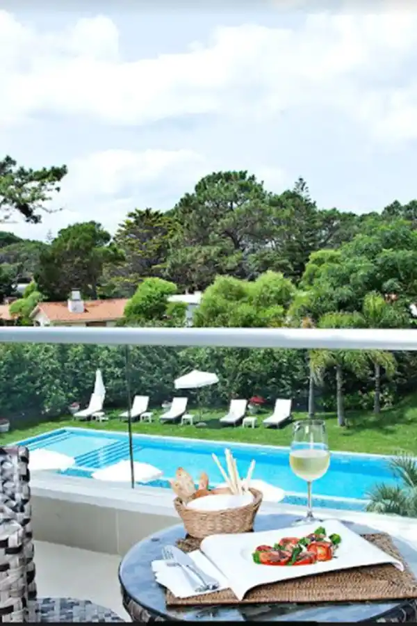 Punta del Este suma conectividad aérea con Argentina y oferta hotelera