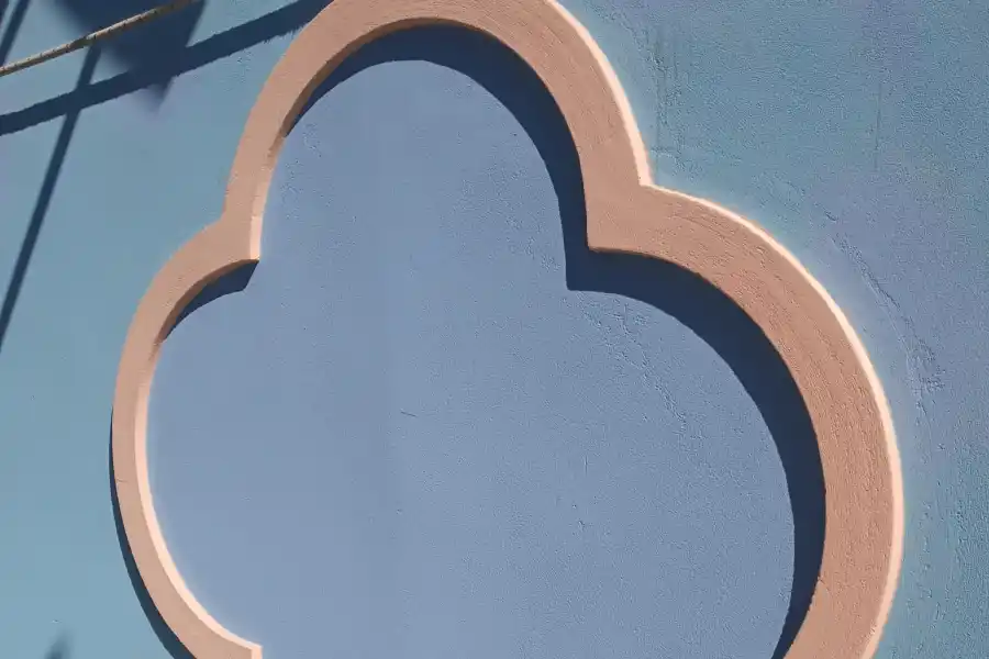 Empieza a asomar el “nuevo” San Francisco de color celeste