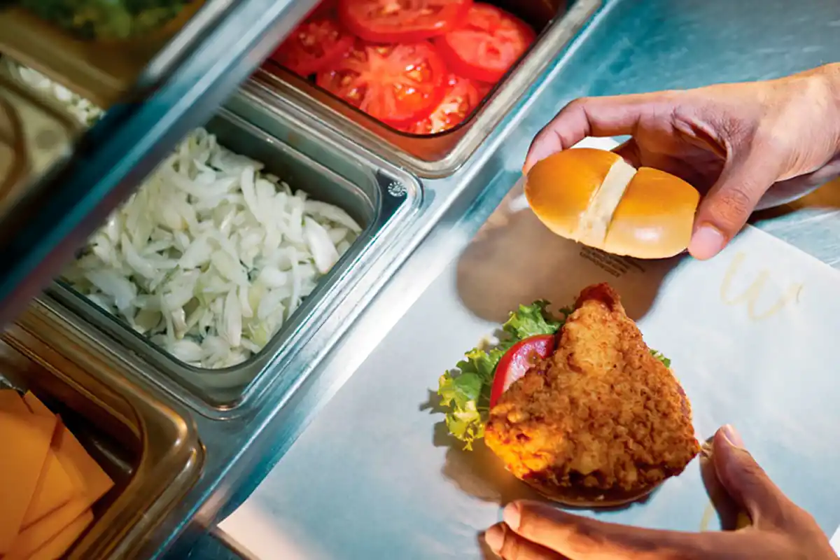 Las medidas de seguridad alimentaria e higiene son primordiales para los consumidores de comida rápida en Latinoamérica