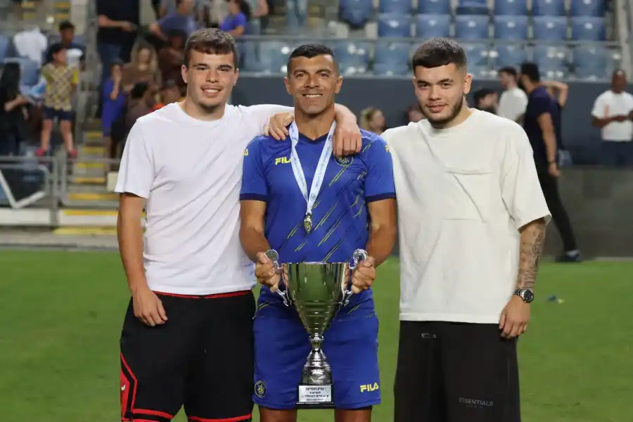 Desde Israel, Carlos Chacana cuenta cómo es vivir en medio de una guerra