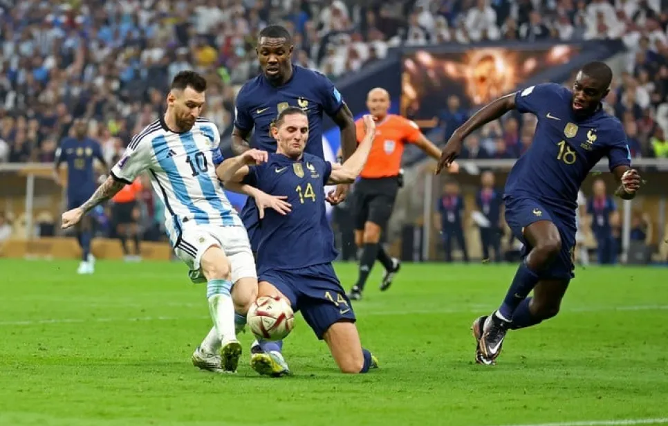 El subcampeón mundial con Francia que bajó a Messi de la carrera por el Balón de Oro