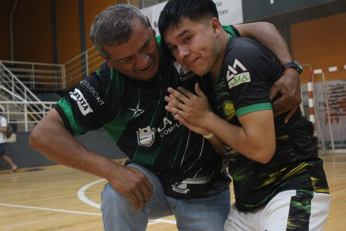 Carlos Córdoba viajó hasta Misiones para ver a su hijo, Esteban, ganar el torneo Argentino de Selecciones 