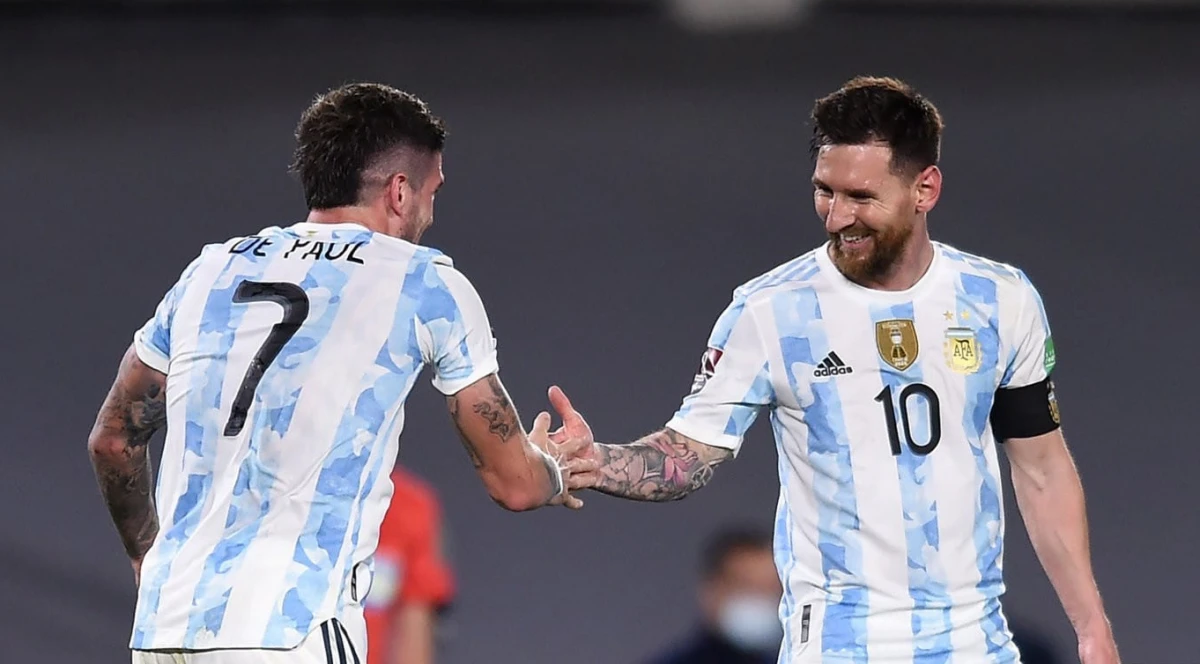 El posteo viral de Rodrigo De Paul y Lionel Messi en las redes durante la previa del partido de la Selección