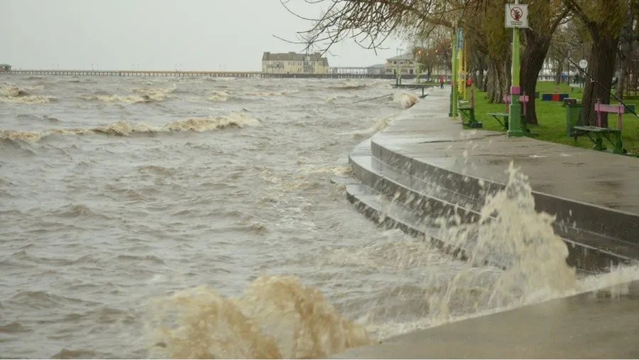 Crecida del Río de la Plata: hubo inundaciones en la zona norte de Buenos Aires