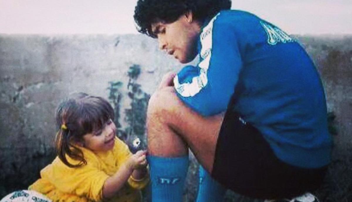 Dalma Maradona con Diego en Napoli