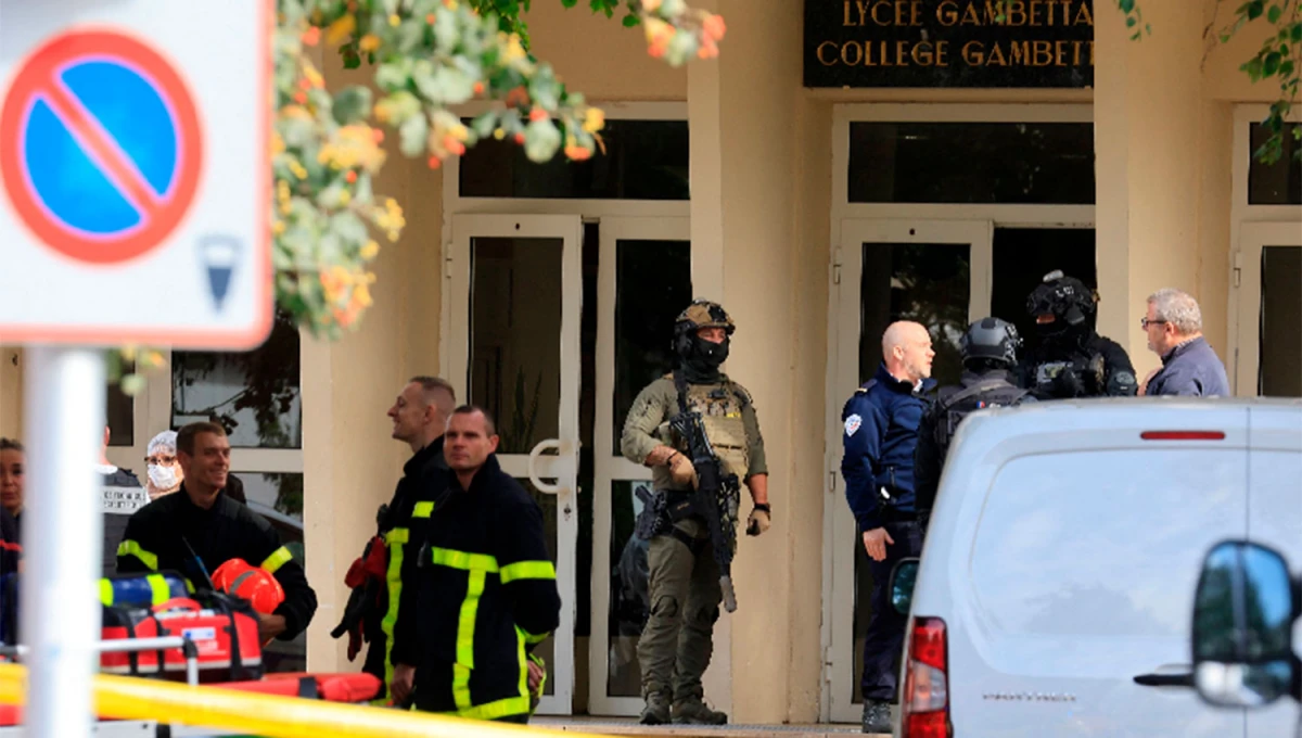 HORROR. El ataque ocurrió en un colegio secundario, con cientos de estudiantes tomando clases, en Gambetta, al norte de Francia.