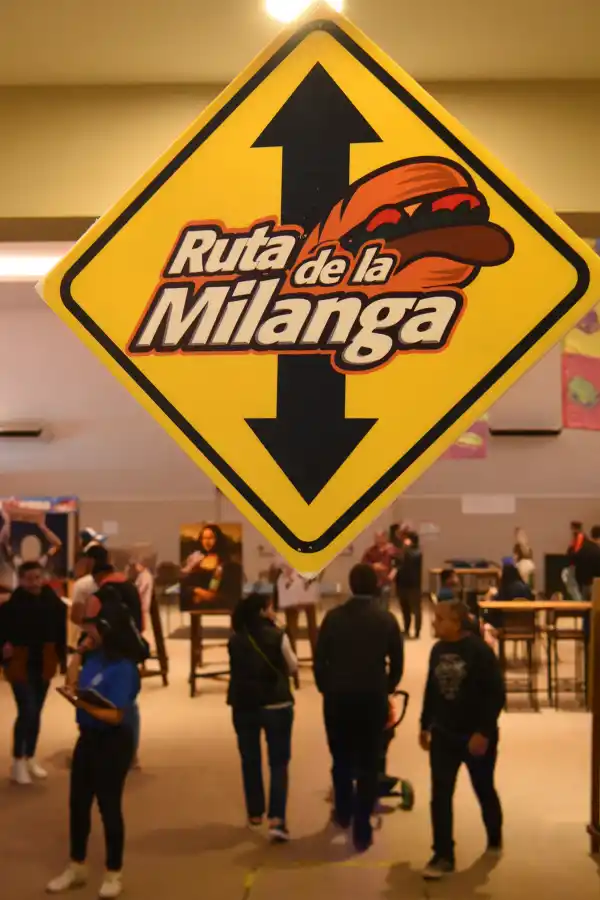 EL INICIO DEL CAMINO. El acceso al sector de juegos y actividades.