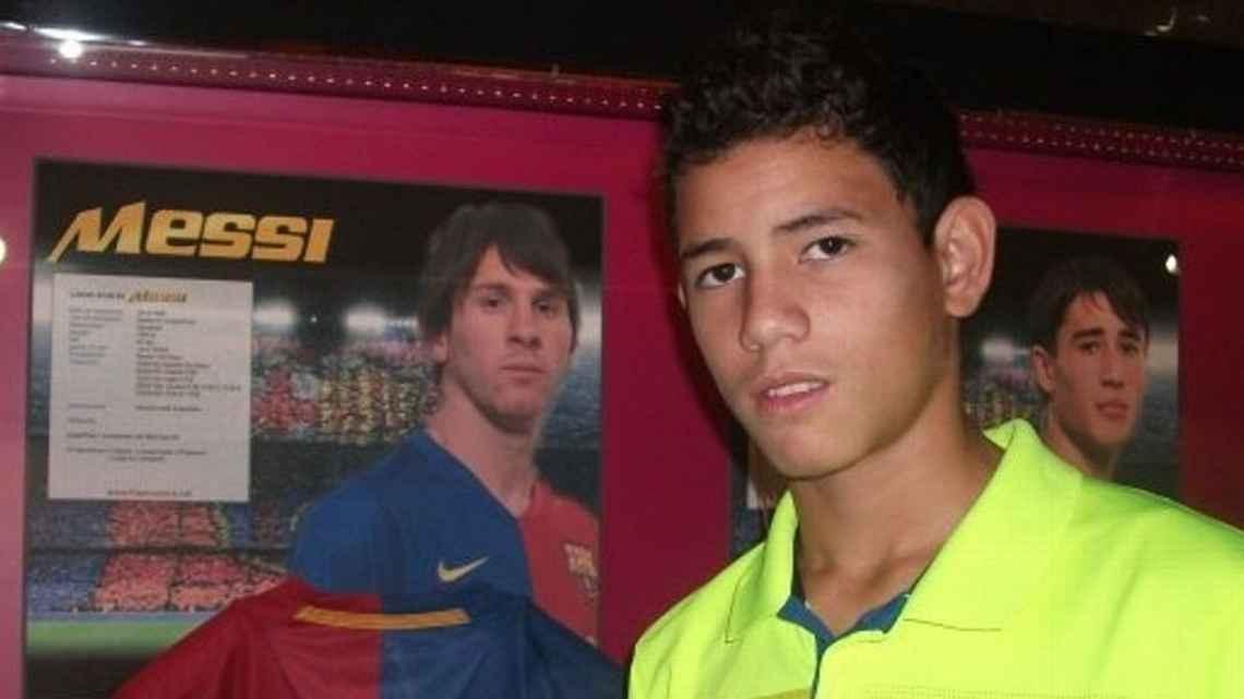 ¿Quién es Antonio Sanabria, el delantero paraguayo que escupió a Messi por la espalda?