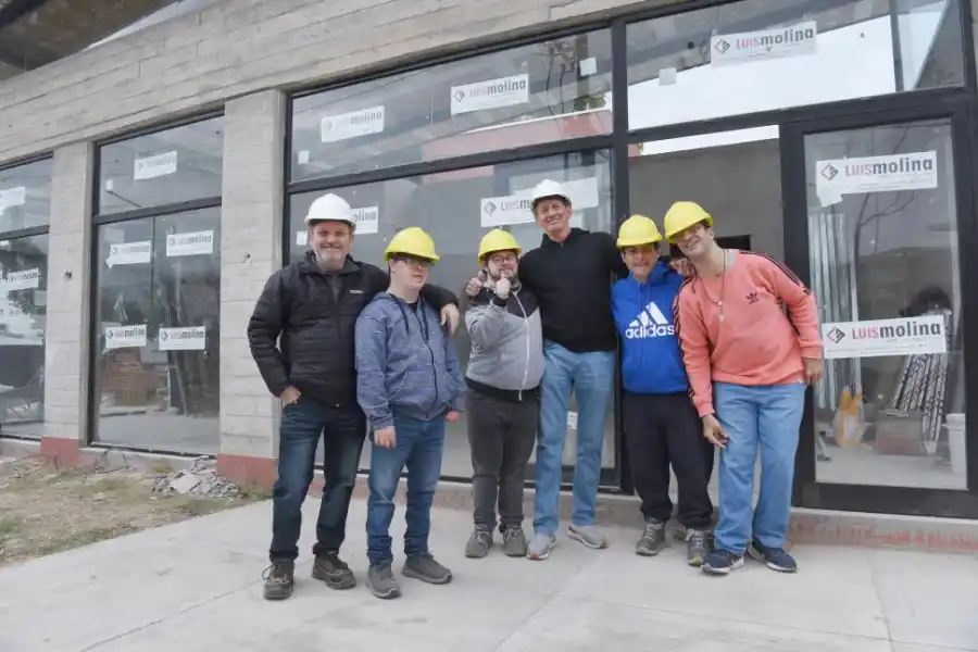 PROYECCIONES. Así se verá el bar una vez que las obras terminen, en algunos meses más.