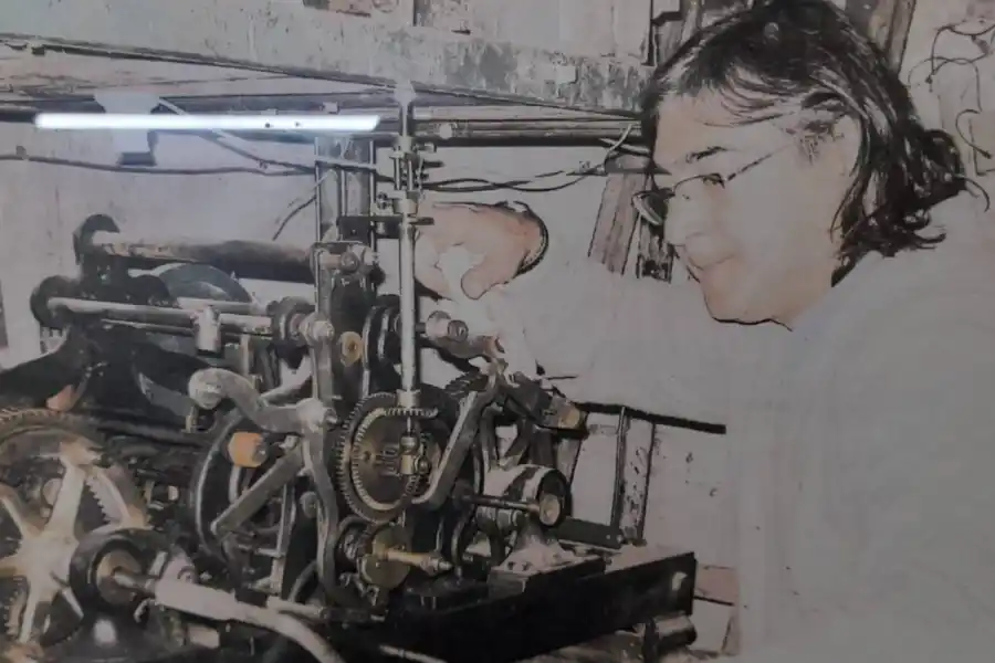 Omar Martoni comenzó a trabajar con relojes siendo un adolescente. 