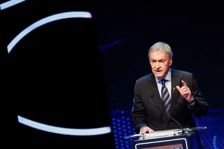 Los candidatos presidenciales exigen los motores hacia la recta final de los comicios