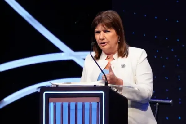 Bullrich impulsará una ley para que los turistas paguen por atenderse en el sistema público de salud